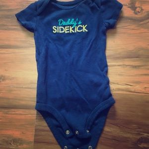 🔴 Daddy’s Sidekick onesie •
